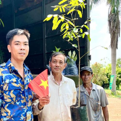 HANE Trao Tặng Cây Cho Các Đơn Vị Hải Quân